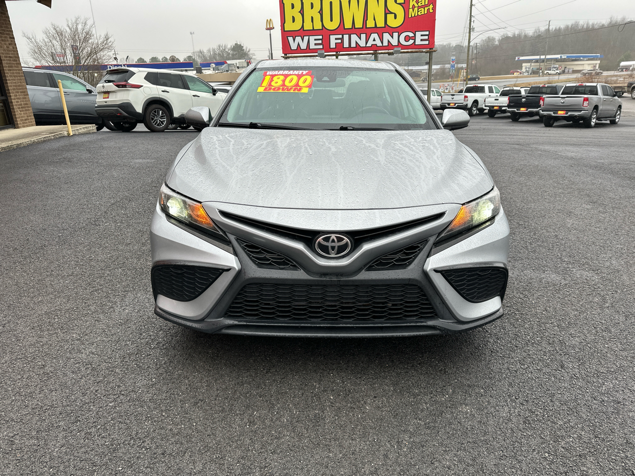 Toyota Camry SE Nightshade Auto (Natl) 2021