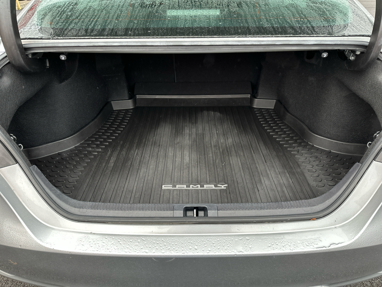 Toyota Camry SE Nightshade Auto (Natl) 2021