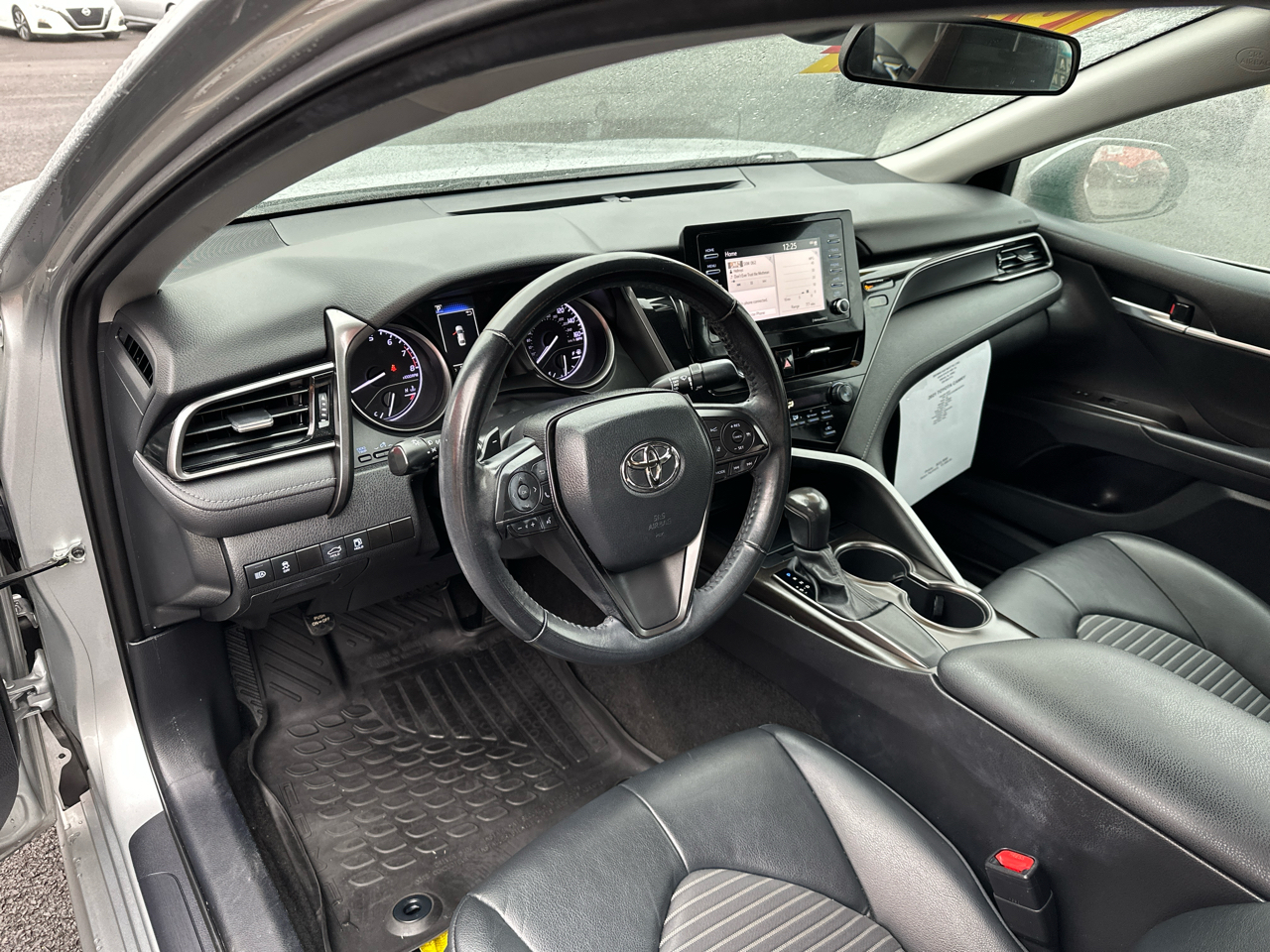 Toyota Camry SE Nightshade Auto (Natl) 2021