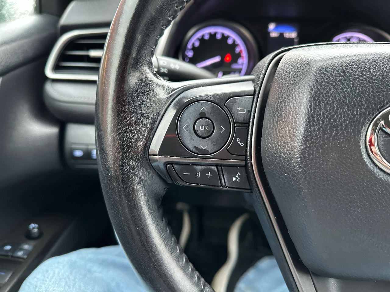 Toyota Camry SE Nightshade Auto (Natl) 2021