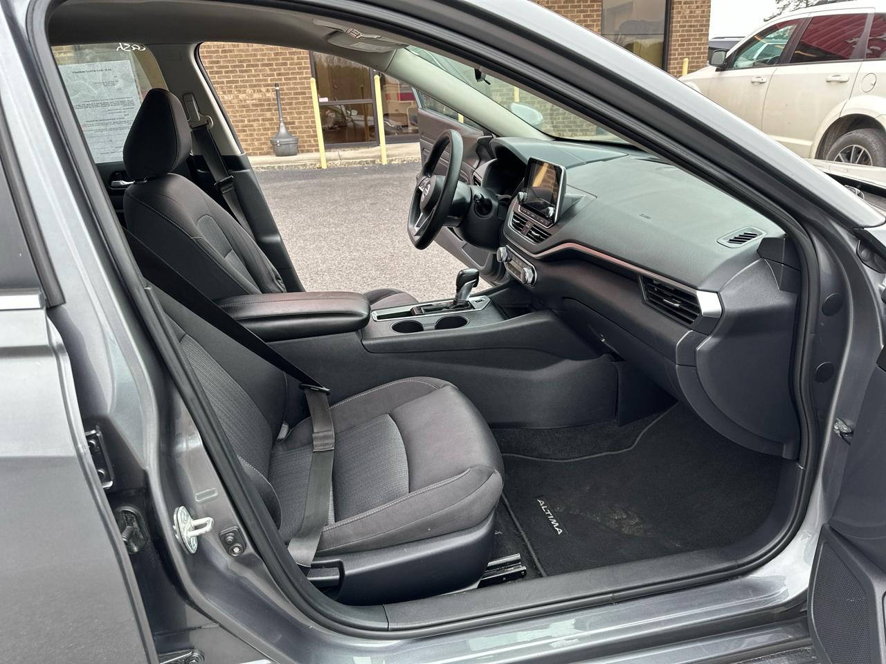 Nissan Altima 2.5 S Sedan 2019