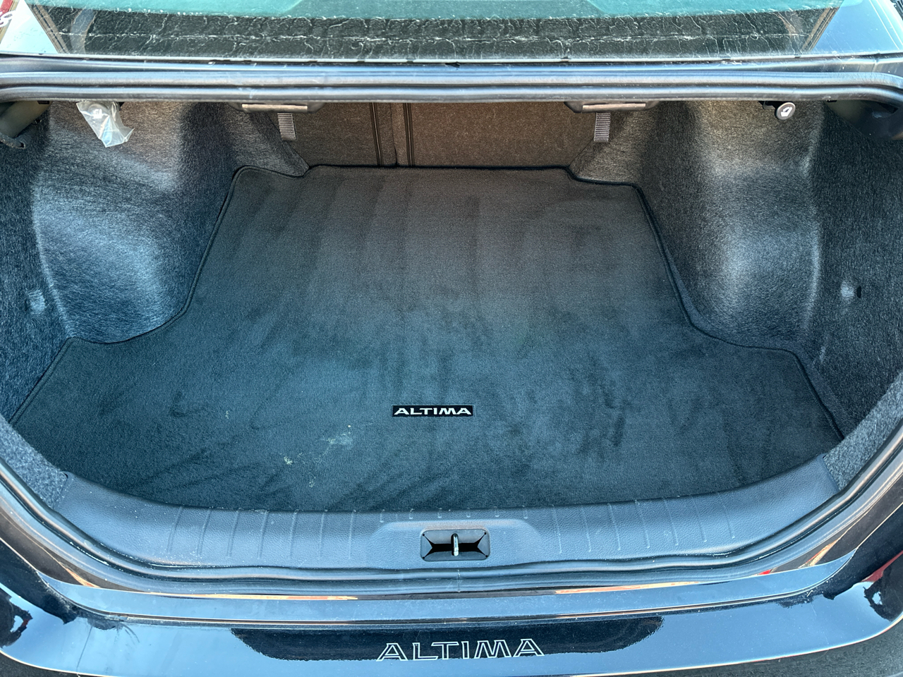 Nissan Altima 2.5 SV Sedan 2024