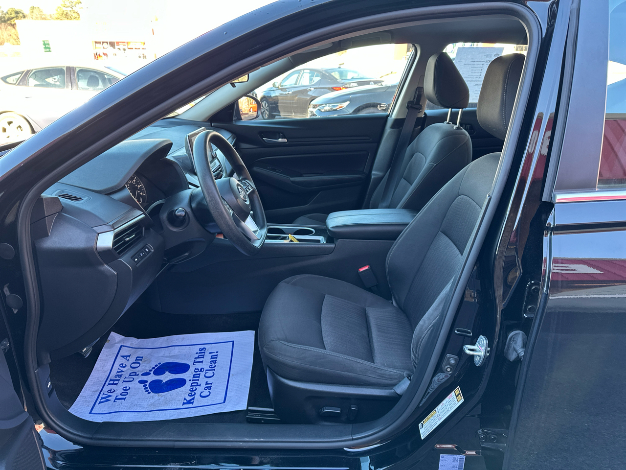 Nissan Altima 2.5 SV Sedan 2024