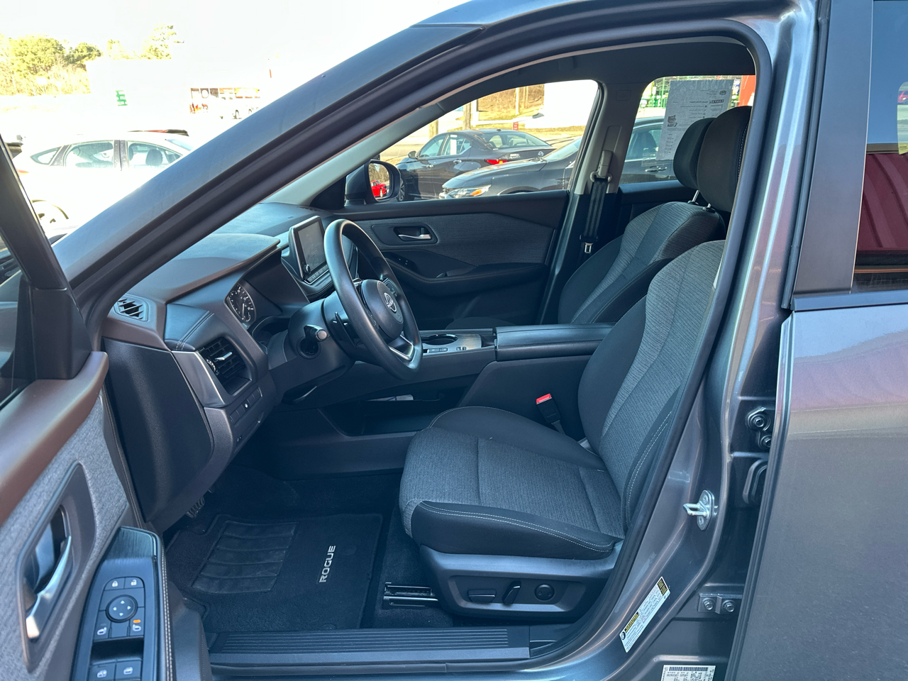 Nissan Rogue FWD SV 2022