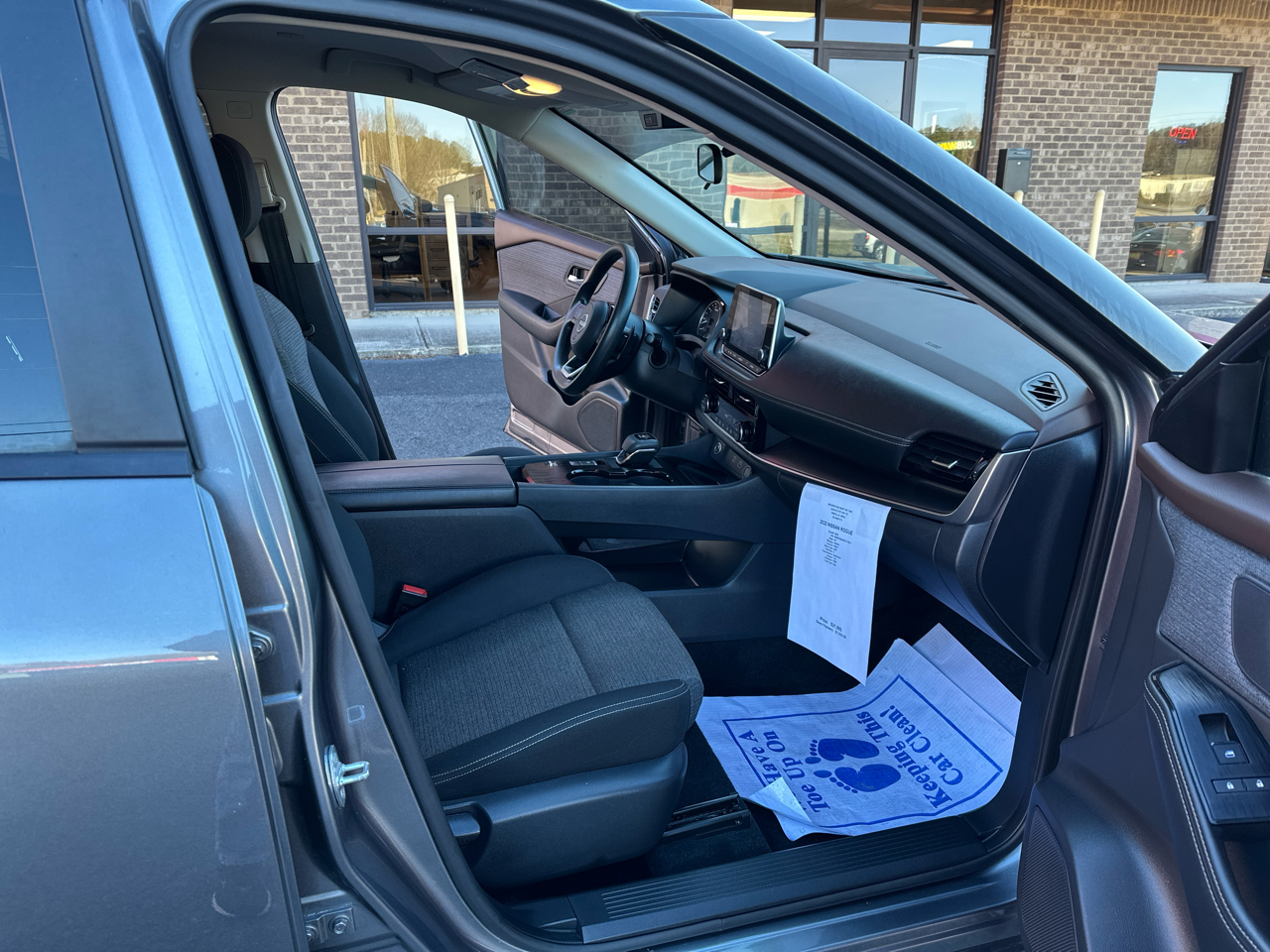 Nissan Rogue FWD SV 2022