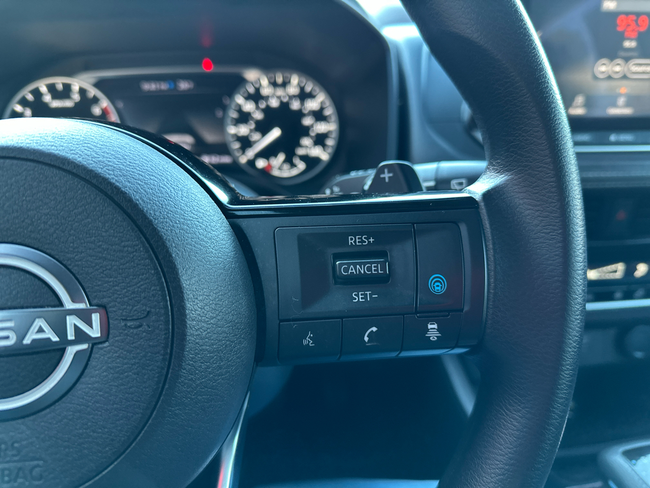 Nissan Rogue FWD SV 2022