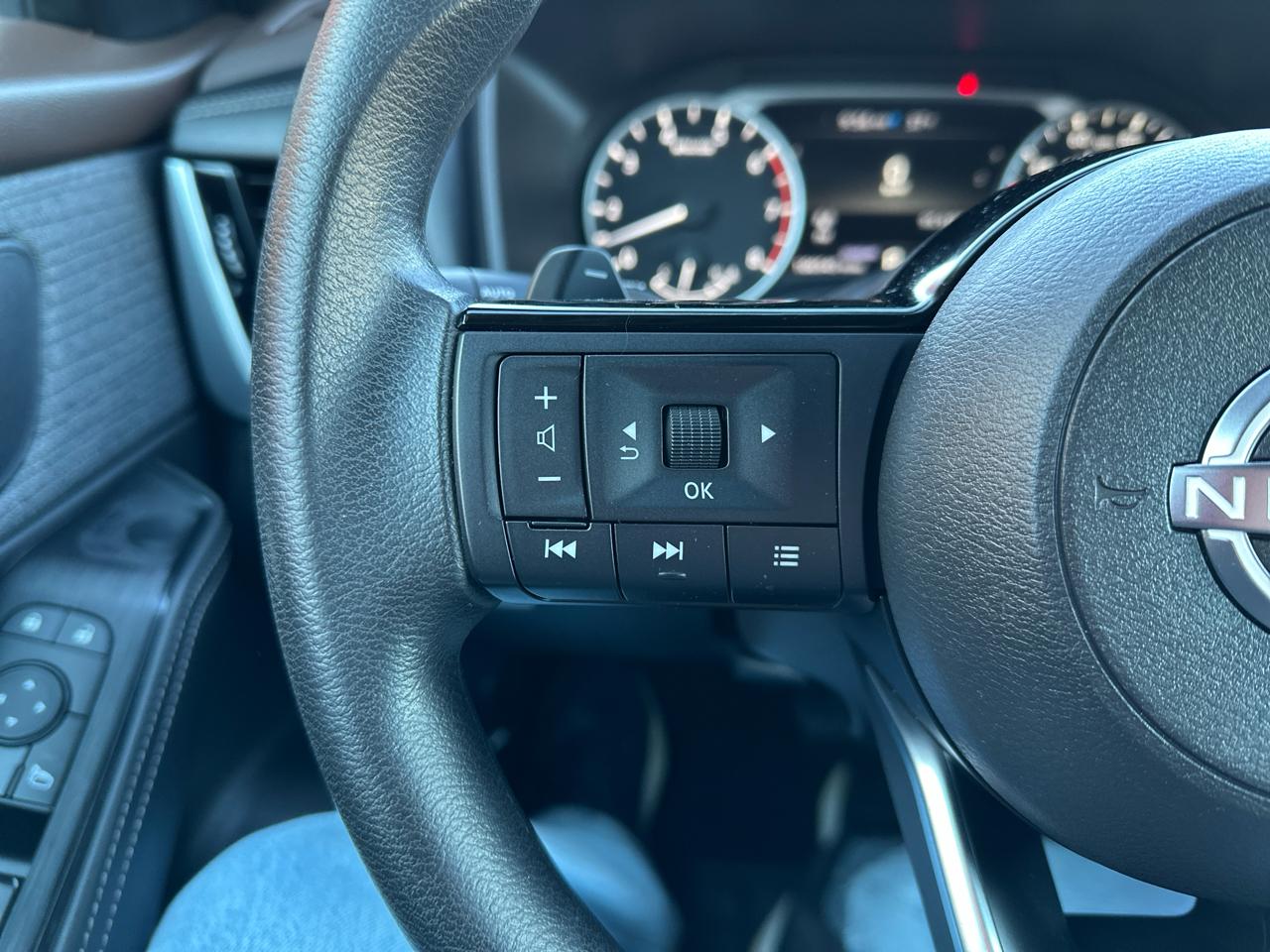 Nissan Rogue FWD SV 2022