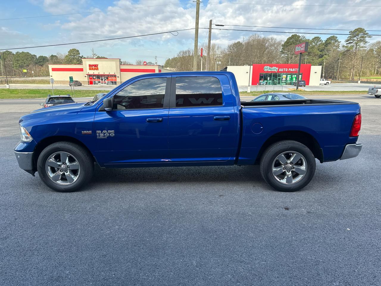 RAM 1500 Classic Big Horn 4x2 Crew Cab 5'7" Box 2019