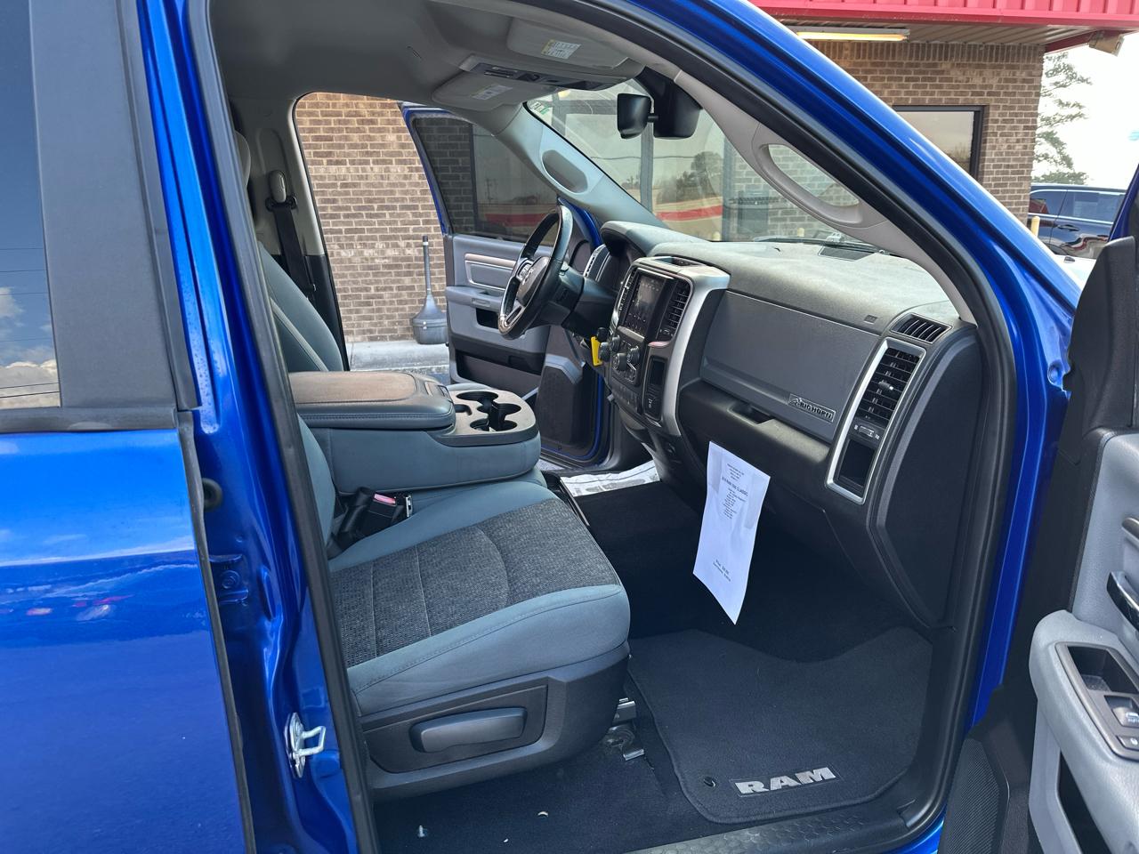 RAM 1500 Classic Big Horn 4x2 Crew Cab 5'7" Box 2019