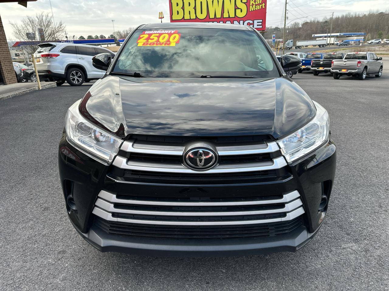 Toyota Highlander LE V6 AWD (Natl) 2019