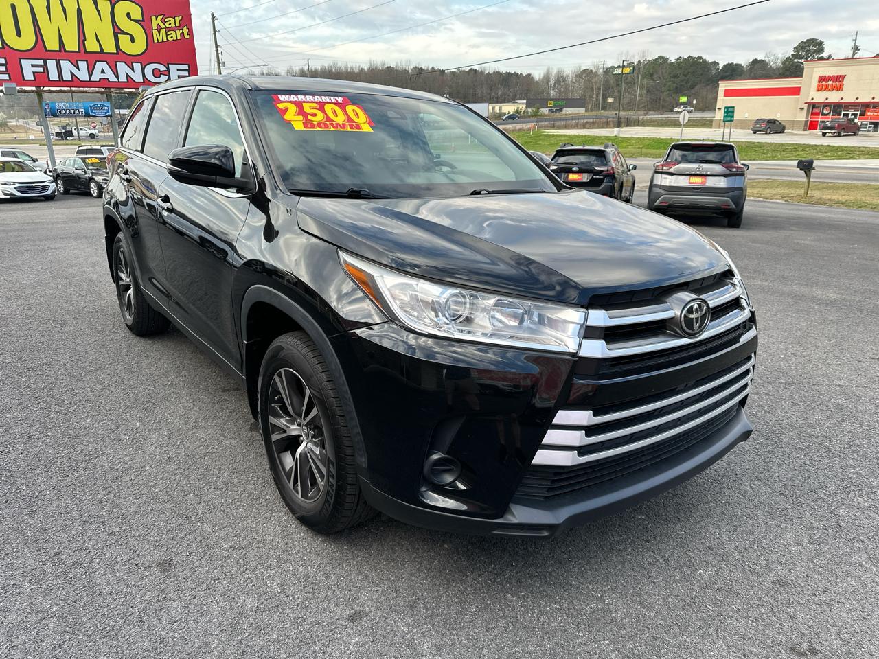 Toyota Highlander LE V6 AWD (Natl) 2019