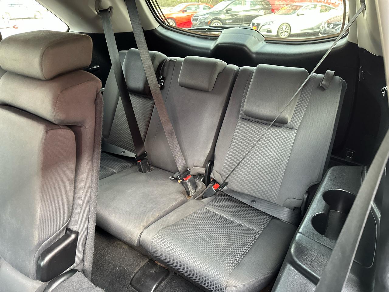 Toyota Highlander LE V6 AWD (Natl) 2019