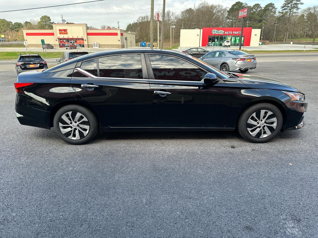 Nissan Altima 2.5 S Sedan 2021