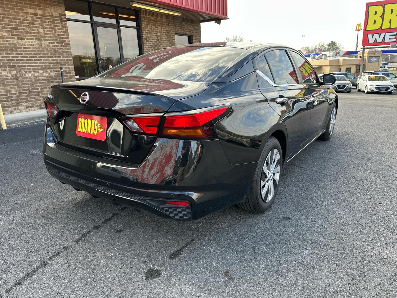 Nissan Altima 2.5 S Sedan 2021