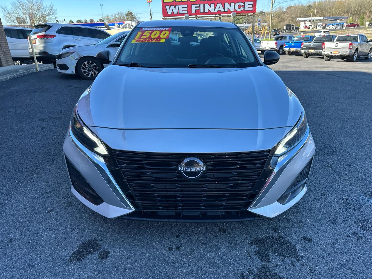 Nissan Altima 2.5 SV Sedan 2024