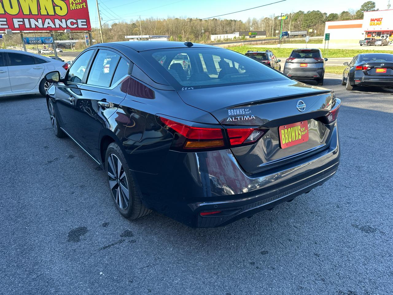 Nissan Altima 2.5 SV Sedan 2022