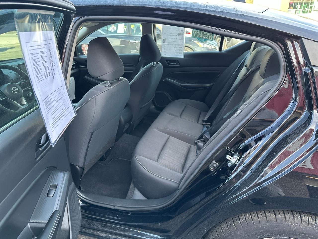 Nissan Altima 2.5 SV Sedan 2024