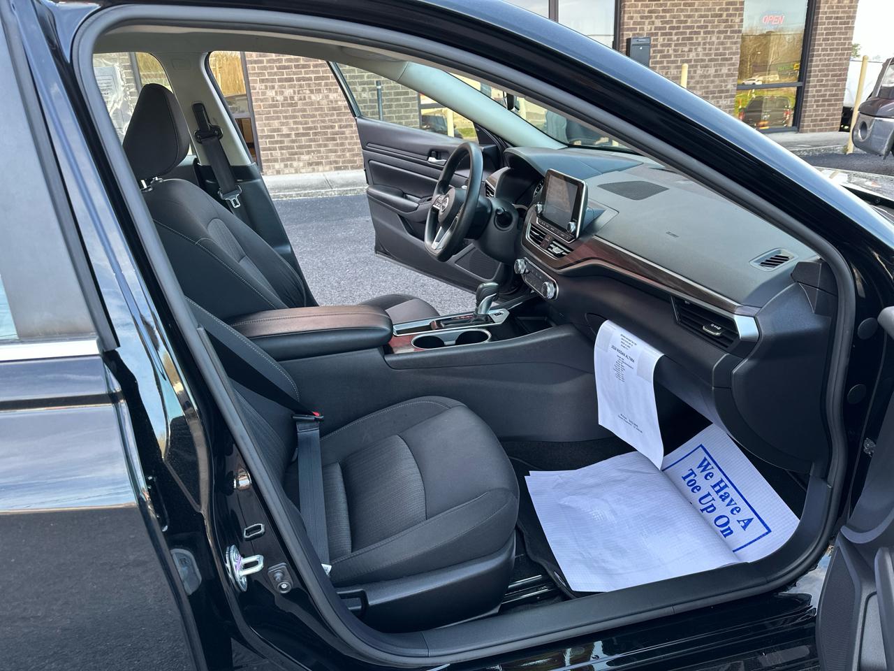 Nissan Altima 2.5 SV Sedan 2024