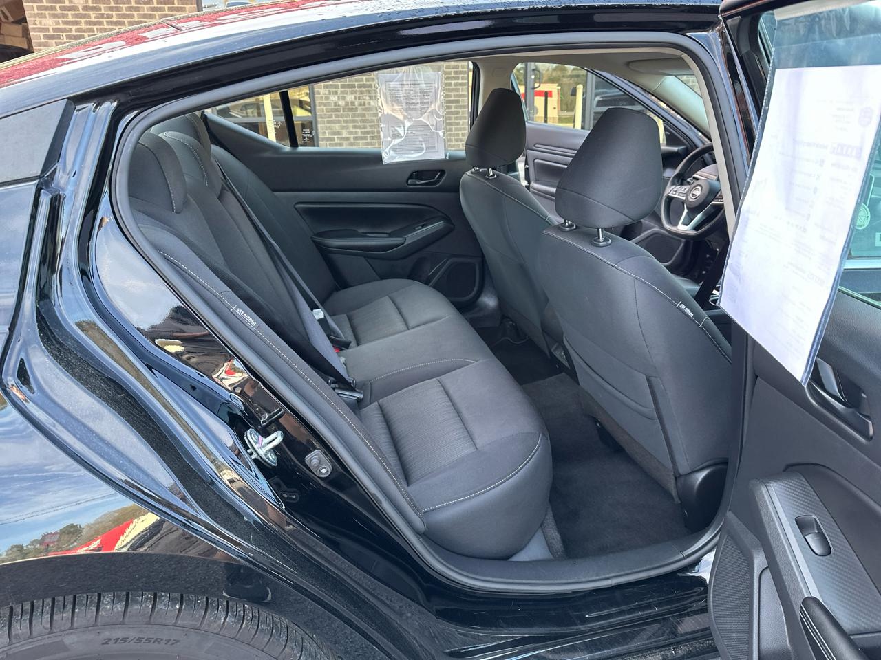 Nissan Altima 2.5 SV Sedan 2024