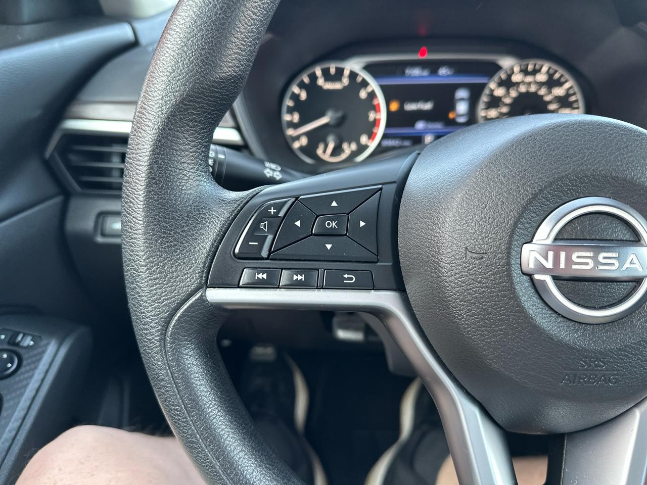 Nissan Altima 2.5 SV Sedan 2024