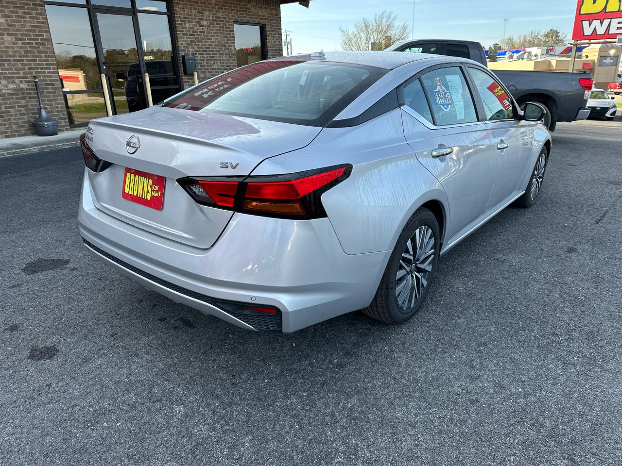 Nissan Altima 2.5 SV Sedan 2024