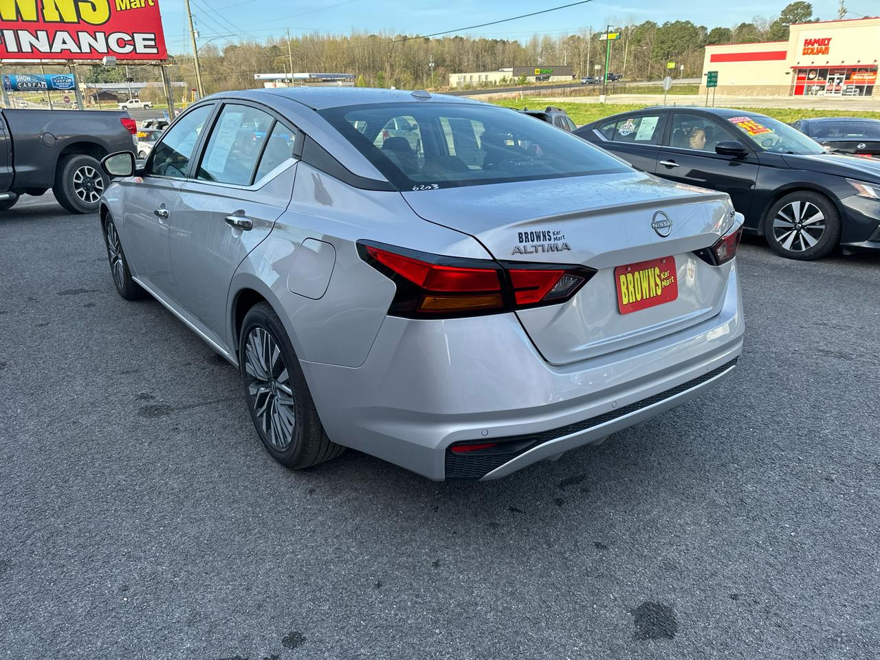 Nissan Altima 2.5 SV Sedan 2024