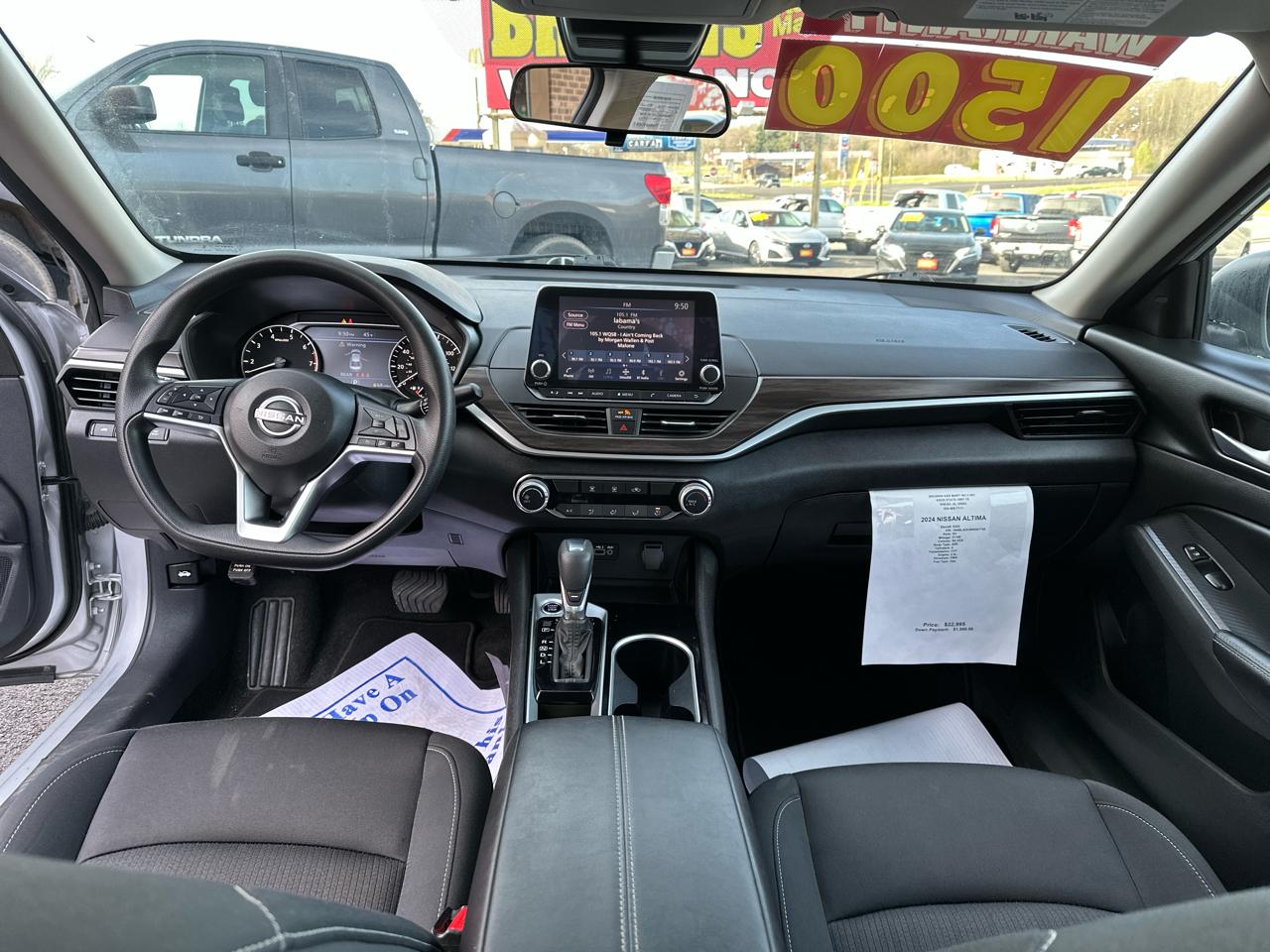 Nissan Altima 2.5 SV Sedan 2024