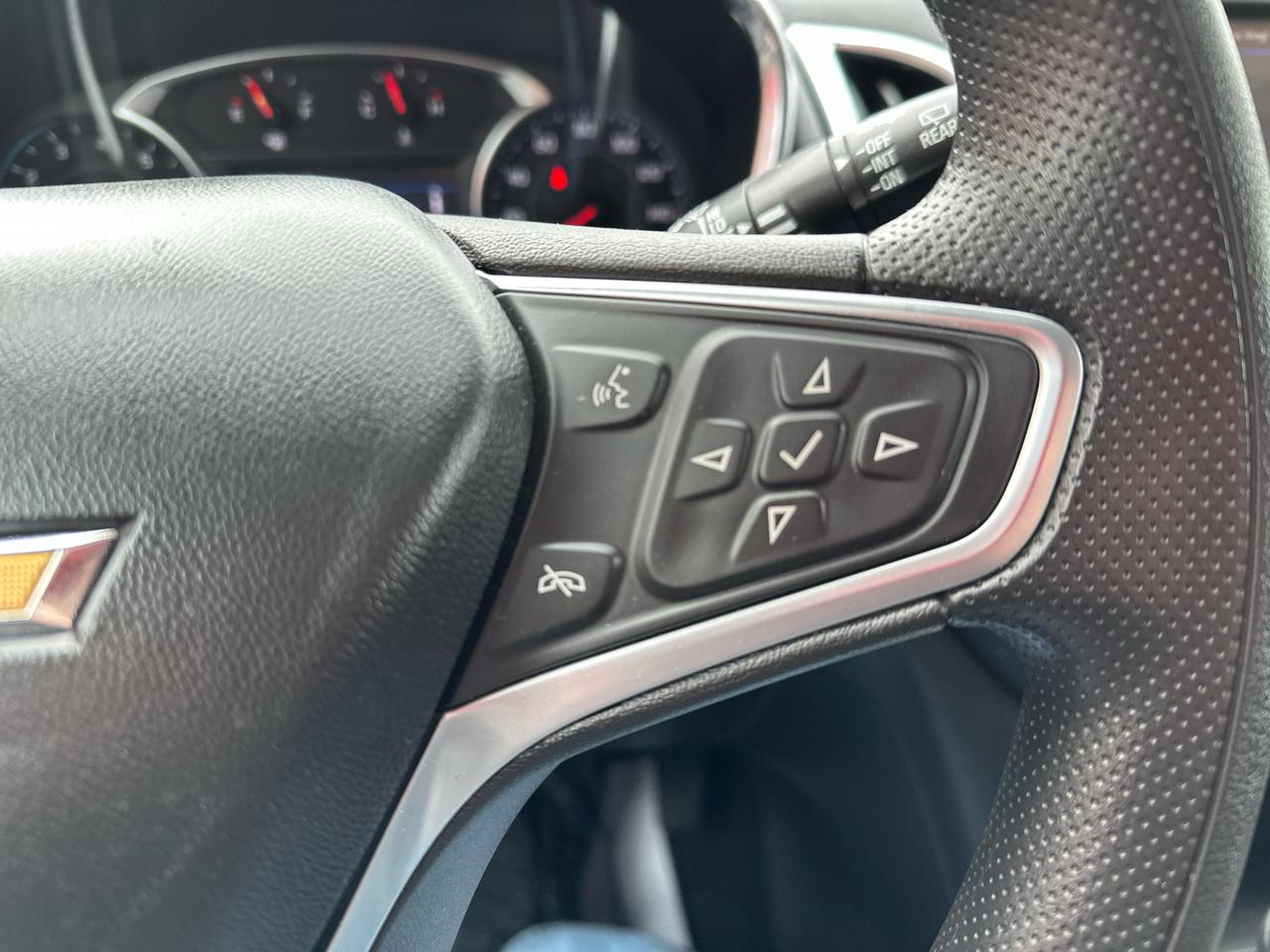 Chevrolet Equinox AWD 4dr LT w/1LT 2023