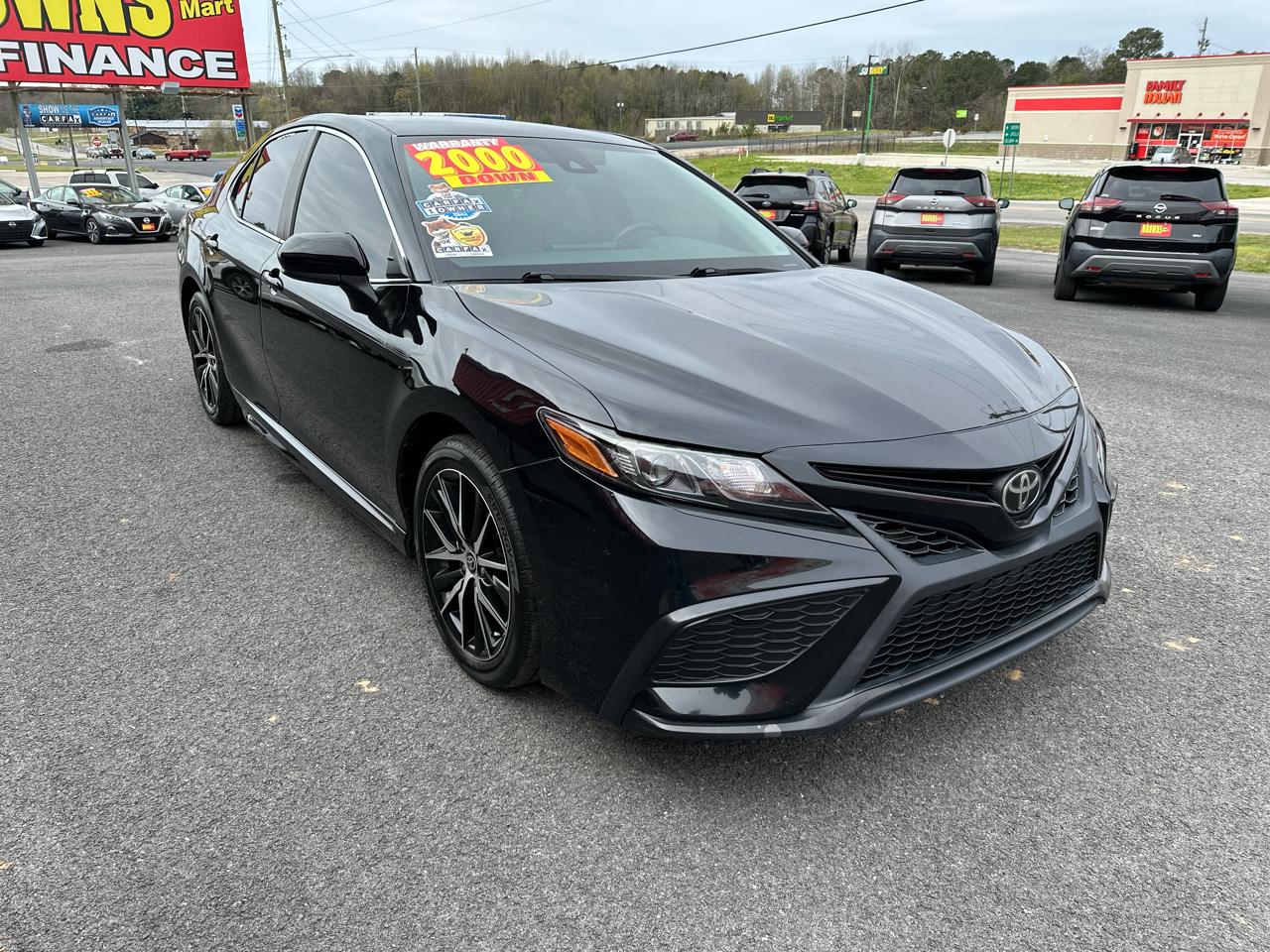 Toyota Camry SE Auto (Natl) 2021