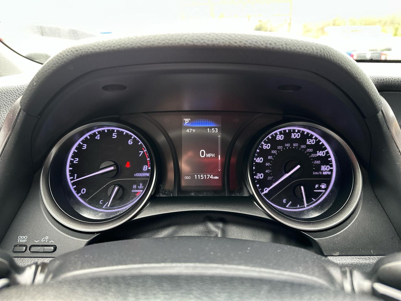 Toyota Camry SE Auto (Natl) 2021