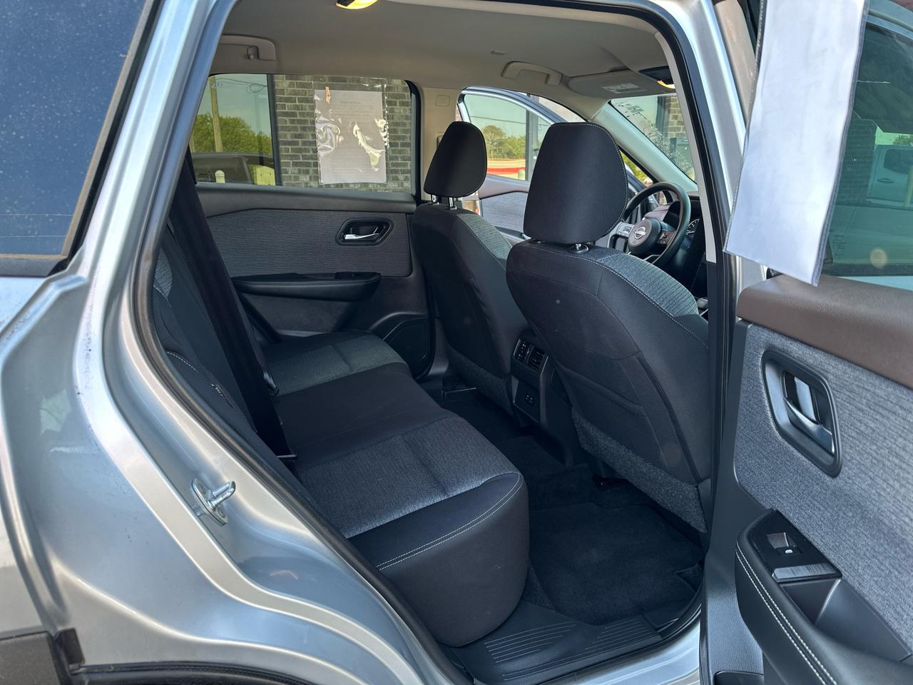 Nissan Rogue AWD SV 2023