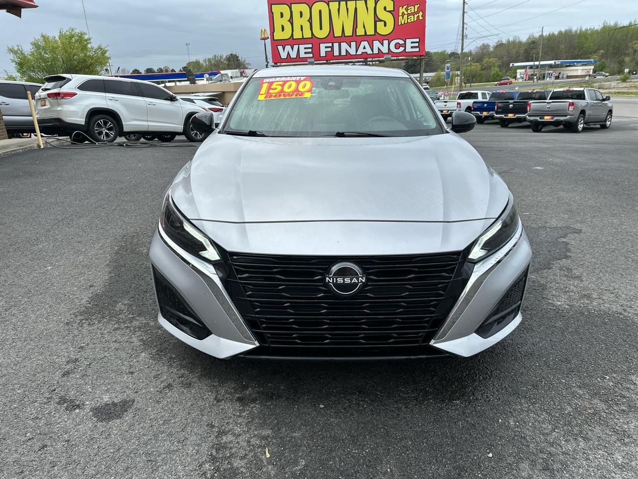 Nissan Altima 2.5 SV Sedan 2024