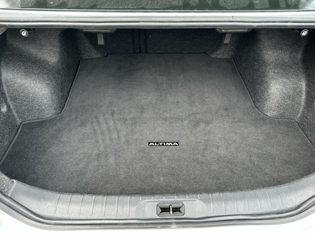 Nissan Altima 2.5 SV Sedan 2024