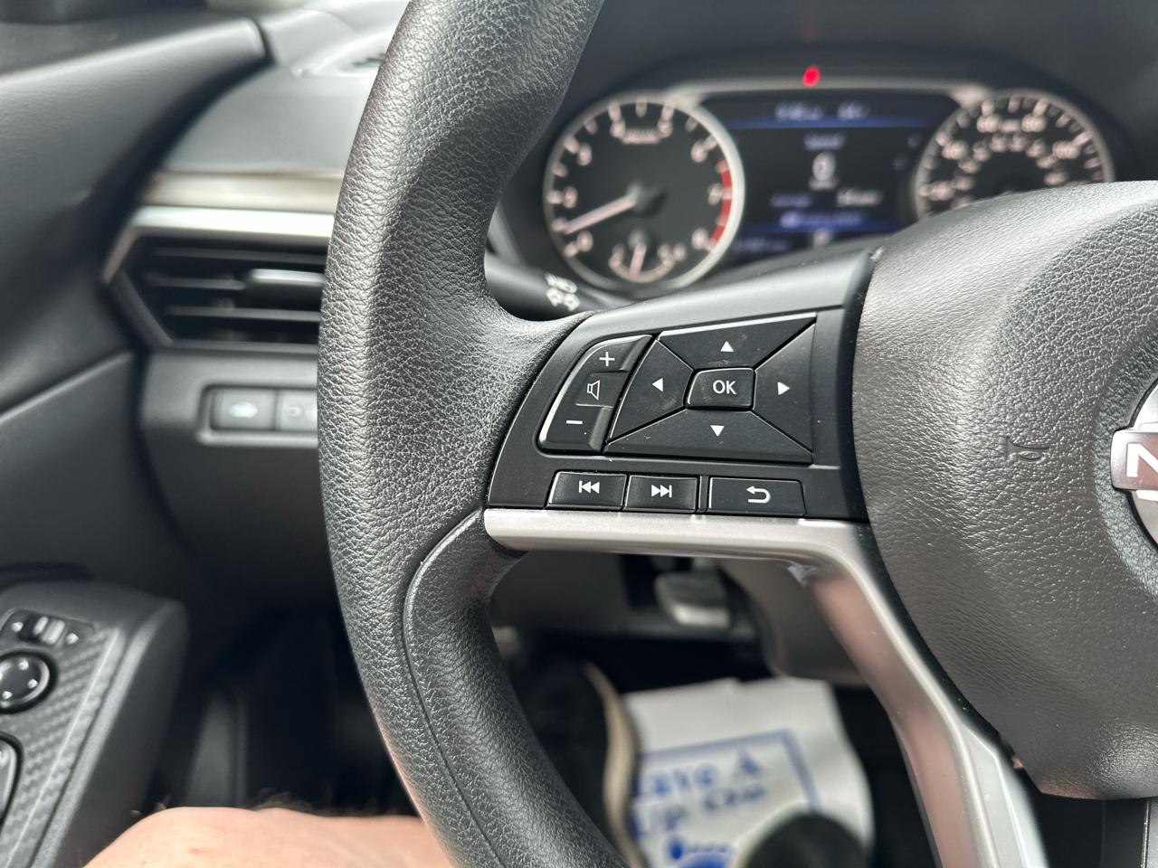 Nissan Altima 2.5 SV Sedan 2024