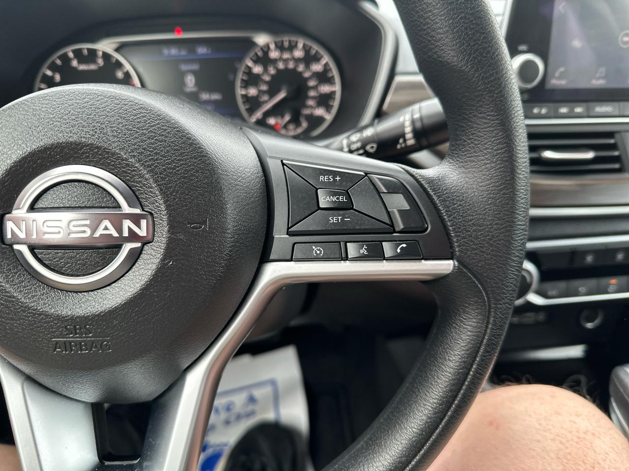 Nissan Altima 2.5 SV Sedan 2024