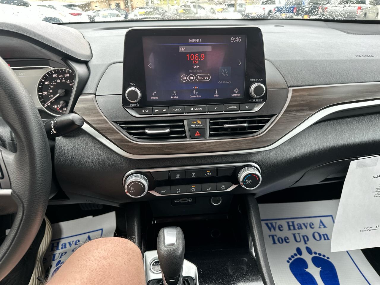 Nissan Altima 2.5 SV Sedan 2024