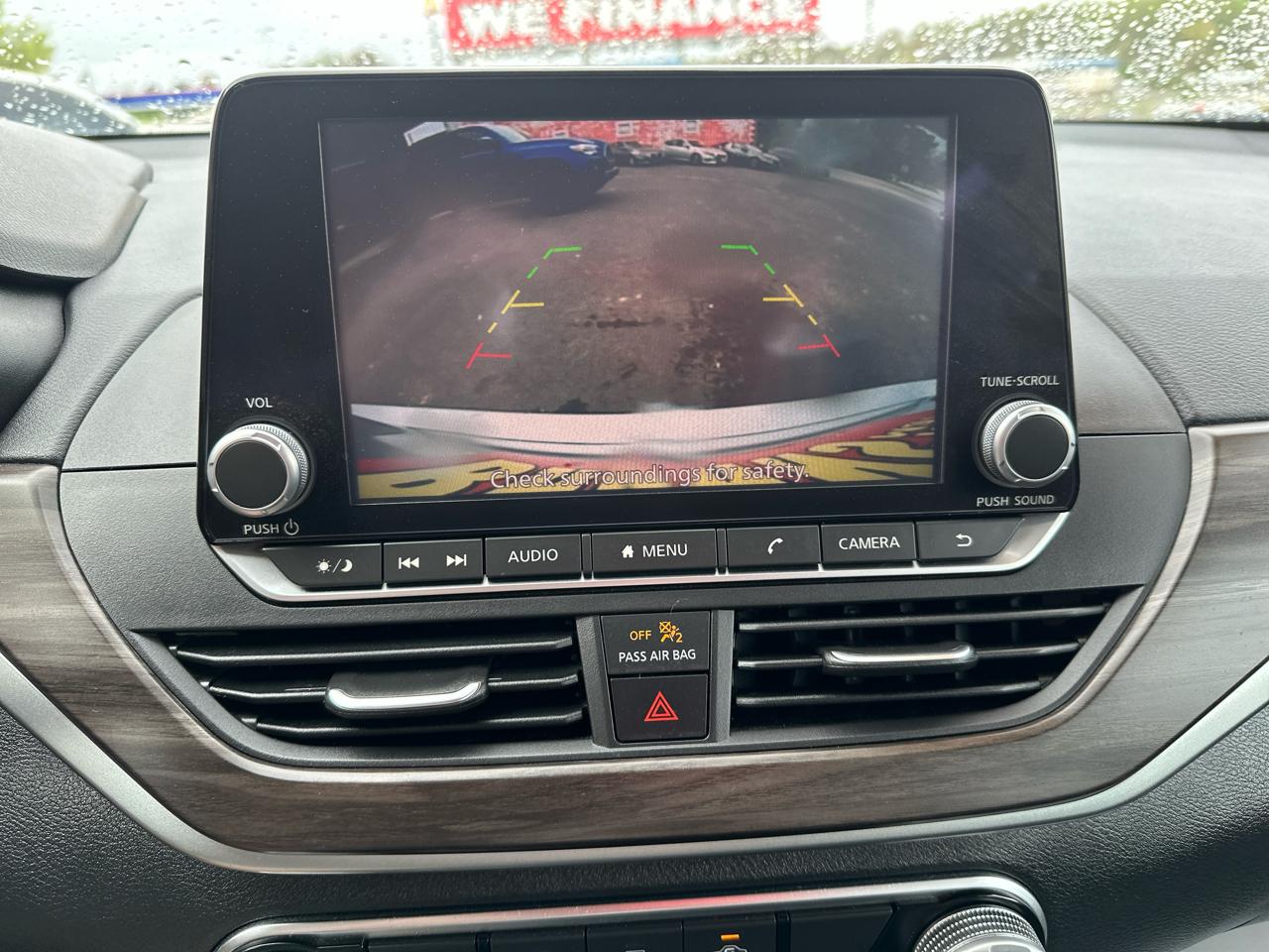 Nissan Altima 2.5 SV Sedan 2024