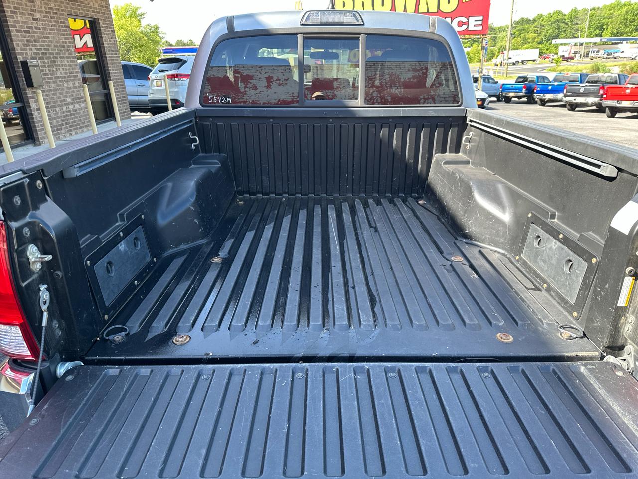Toyota Tacoma 2WD Double Cab V6 AT TRD Off Road (Natl) 2016