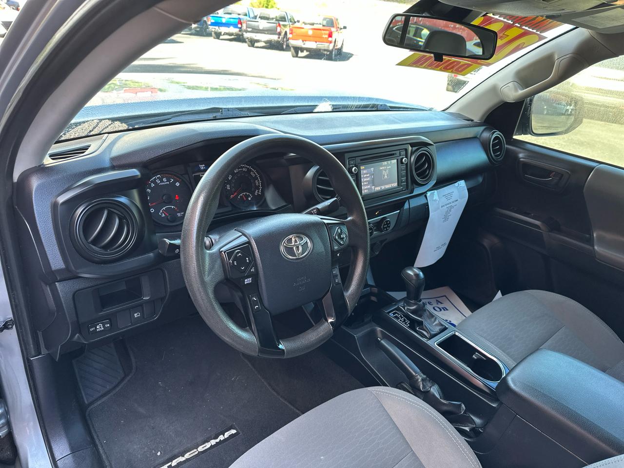 Toyota Tacoma SR Double Cab 5' Bed I4 4x2 AT (Natl) 2018