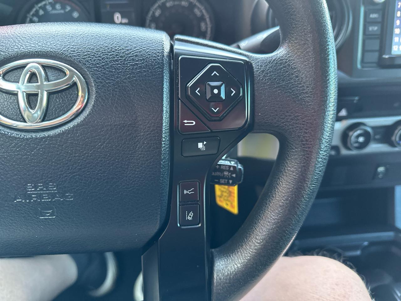 Toyota Tacoma SR Double Cab 5' Bed I4 4x2 AT (Natl) 2018