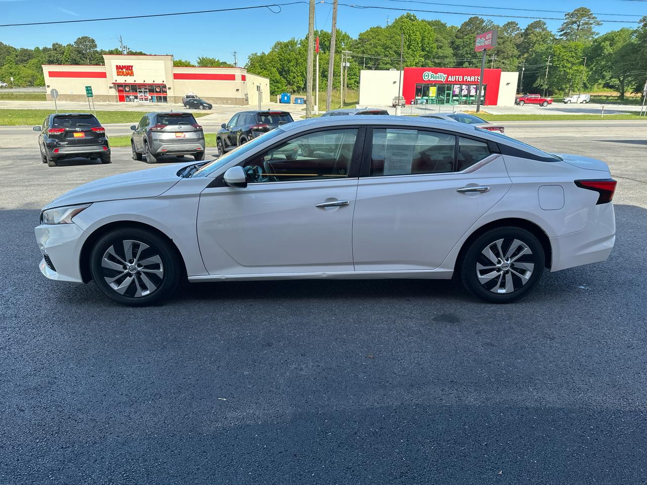 Nissan Altima 2.5 S Sedan 2021