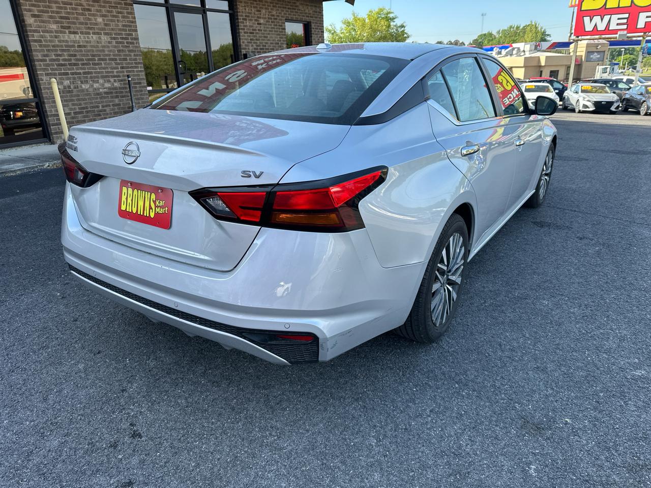 Nissan Altima 2.5 SV Sedan 2024