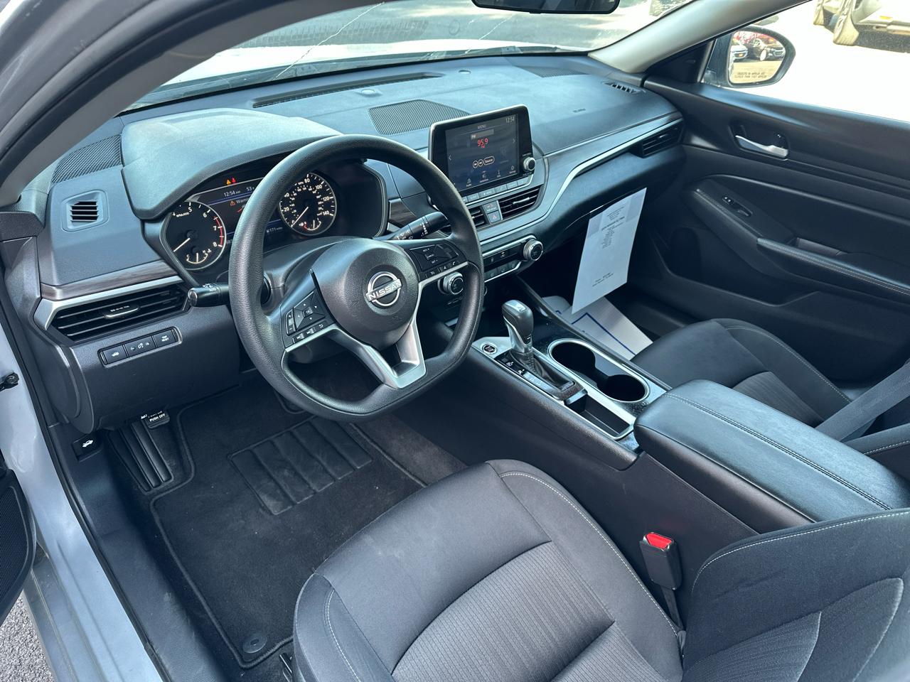 Nissan Altima 2.5 SV Sedan 2024