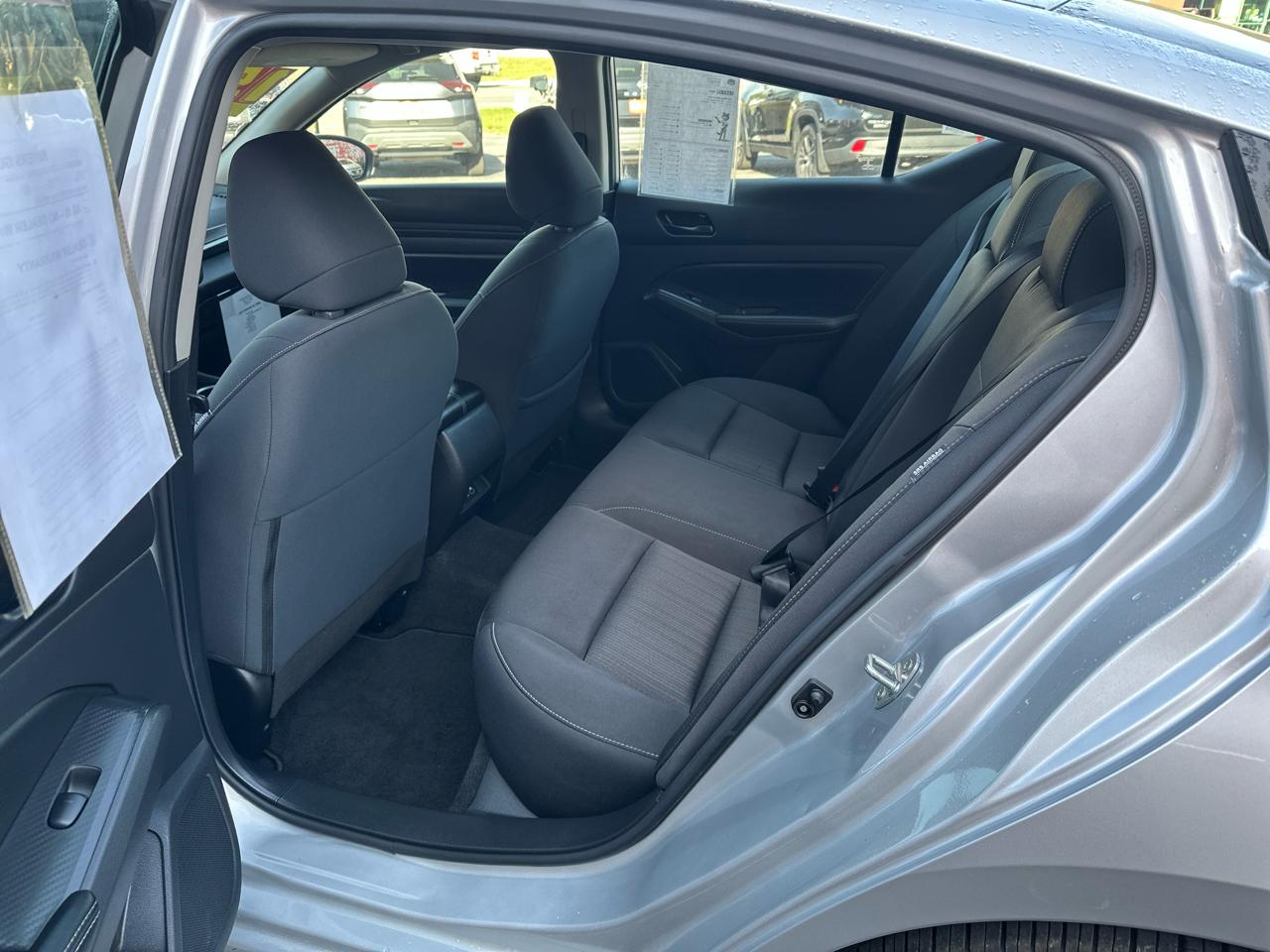 Nissan Altima 2.5 SV Sedan 2024