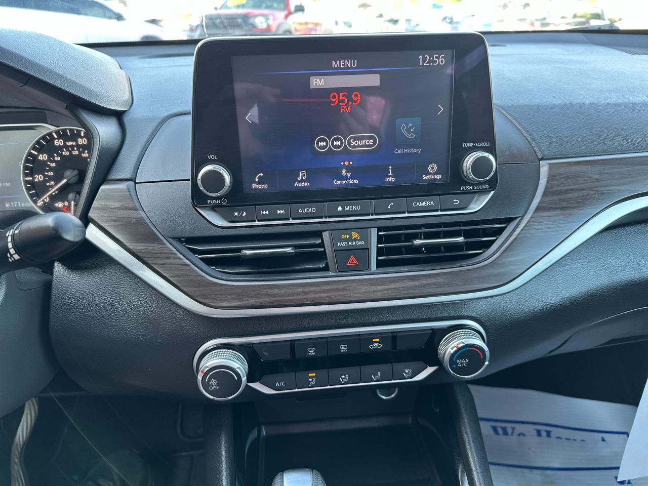 Nissan Altima 2.5 SV Sedan 2024