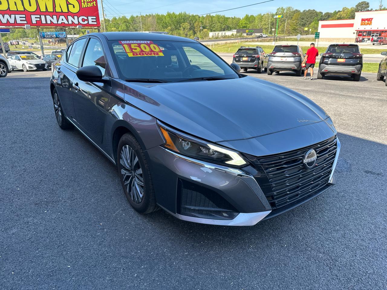 Nissan Altima 2.5 SV Sedan 2024