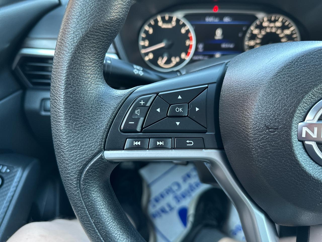 Nissan Altima 2.5 SV Sedan 2024