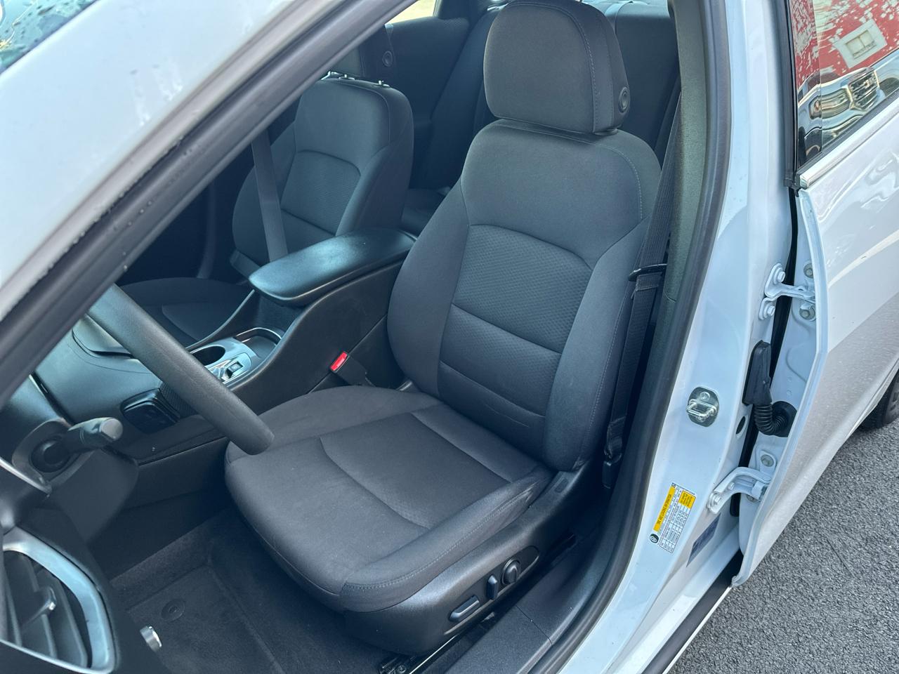 Chevrolet Malibu 4dr Sdn LS w/1FL 2023