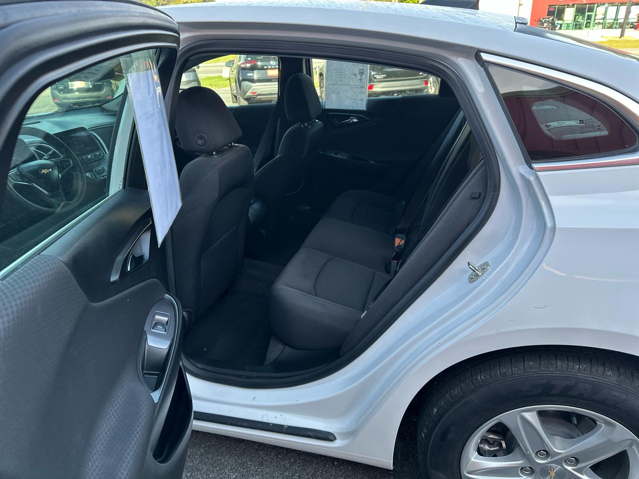 Chevrolet Malibu 4dr Sdn LS w/1FL 2023