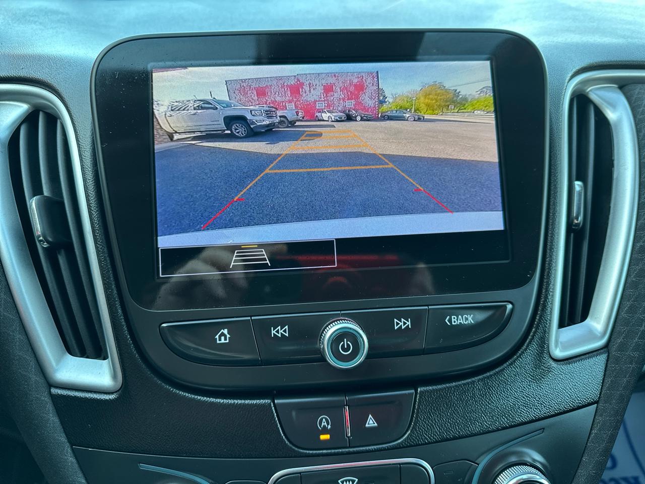 Chevrolet Malibu 4dr Sdn LS w/1FL 2023